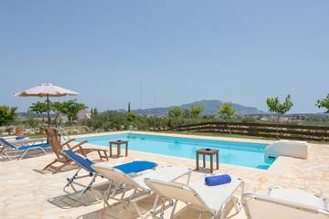 Holiday Rental for 15 People in Zakynthos, Greece, Photo 1