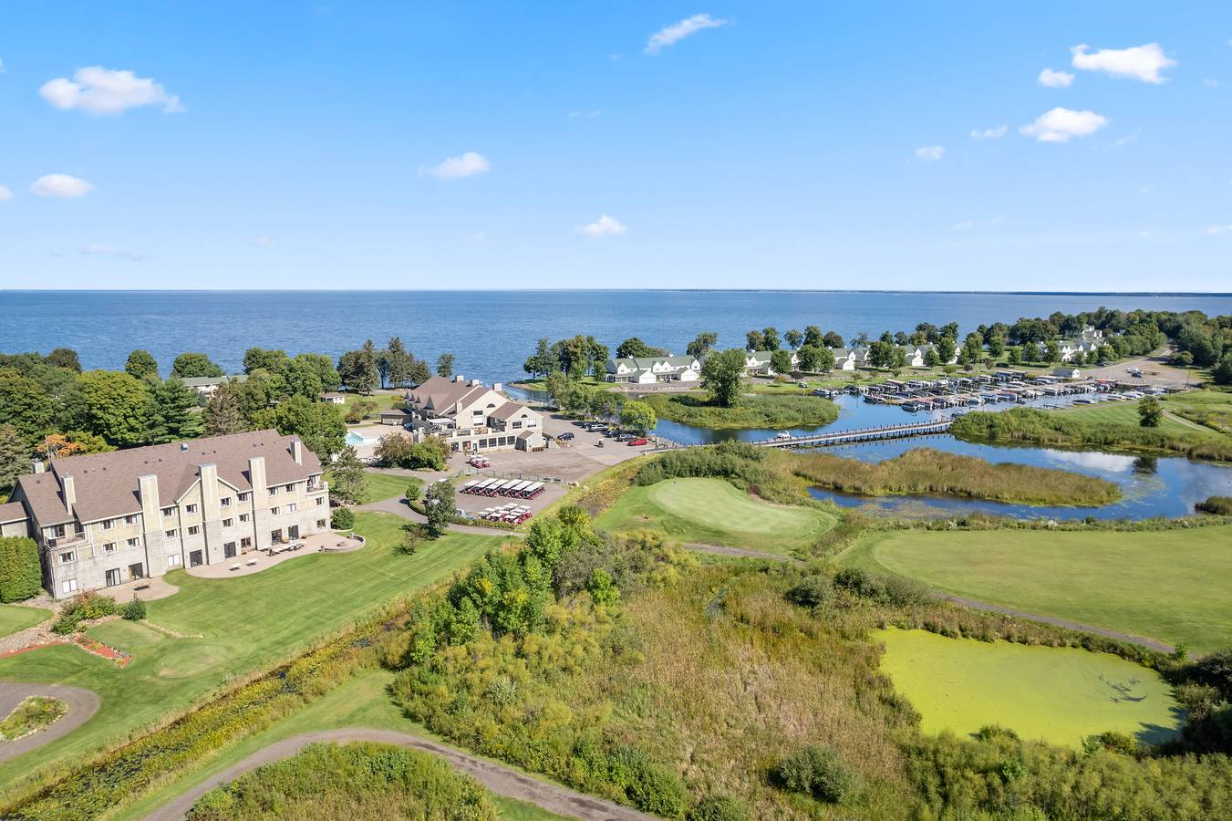 Appartement entier, Village of Izatys in Mille Lacs Lake