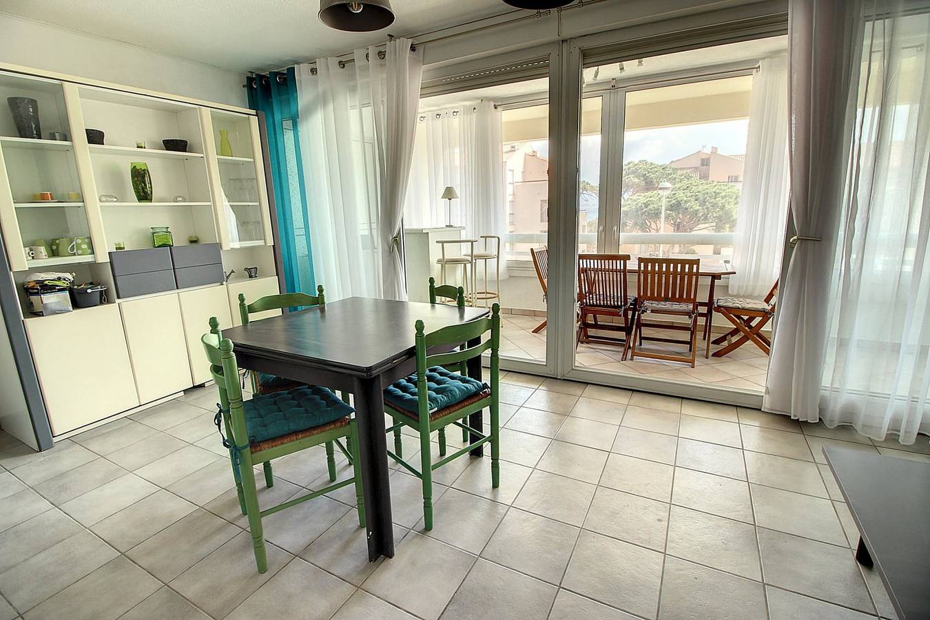 Studio entier, Studio-cabine 2 à proximité de la plage et des commerces in Calvi, Région de Calvi
