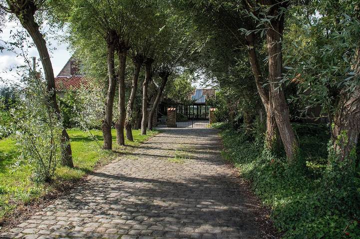 Ferienhaus für 15 Personen, mit Terrasse und Garten in Veurne
