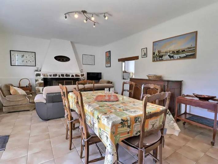 Location de vacances pour 6 personnes, avec jardin et piscine à Saintes-Maries-de-la-Mer - 4