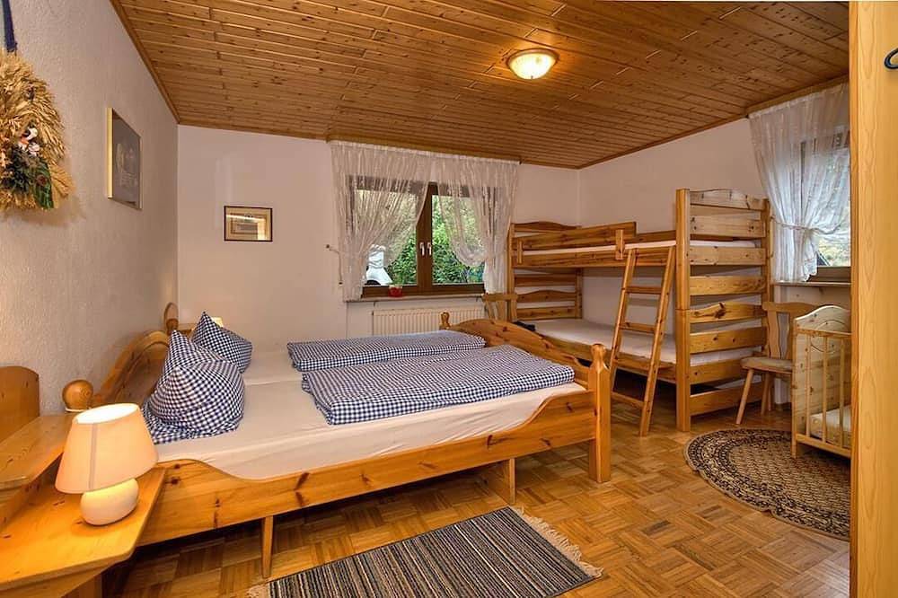 Ganze Wohnung, Langenhof - Ferienwohung 75qm, ebenerdiger Eingang, Urlaub auf dem Bauernhof in Oppenau, Mittlerer Schwarzwald