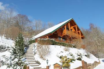 Chalet pour 10 personnes, avec jardin et balcon ainsi que jacuzzi et sauna dans La Bresse-Hohneck