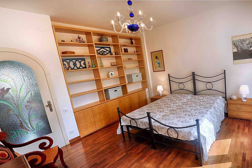 Ganze Wohnung, Penthouse in the green, with a view of Venice. 15 minutes by transportation to Venice center in Lido di Venezia, Venedig