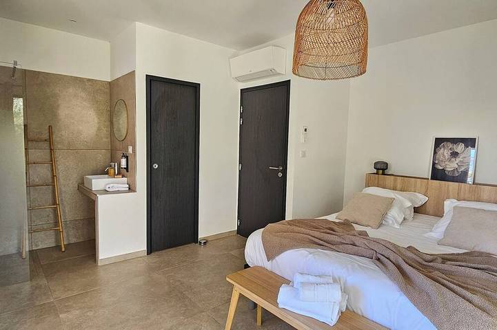 Gîte pour 2 personnes, avec jardin et piscine à Olmiccia - 3