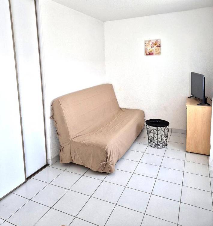 Gîte pour 4 personnes, avec balcon et vue à Meyras - 3