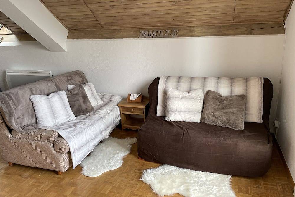 Ganze Wohnung, Apartment in Le Sauze with unobstructed mountain views in Le Sauze, Enchastrayes