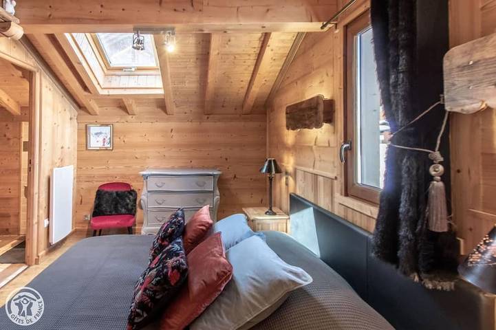 Gîte pour 14 personnes, avec balcon ainsi que sauna et jacuzzi dans Le Praz de Lys - 2