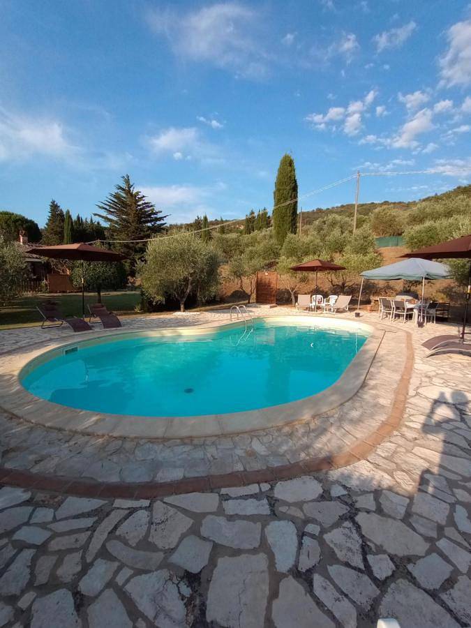 Ferienwohnung für 3 Personen, mit Ausblick und Pool sowie Garten am Lago Trasimeno