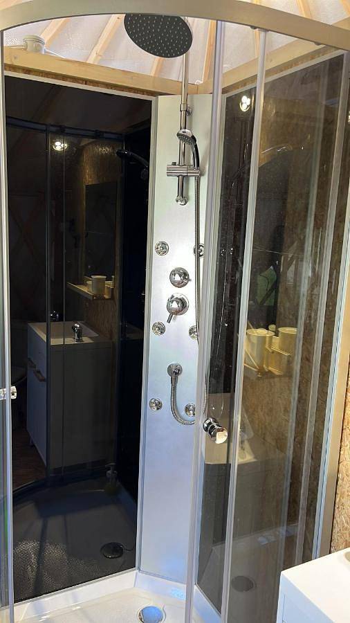 Maison de campagne pour 2 personnes, avec jardin et piscine ainsi que jacuzzi et sauna dans Allier - 2