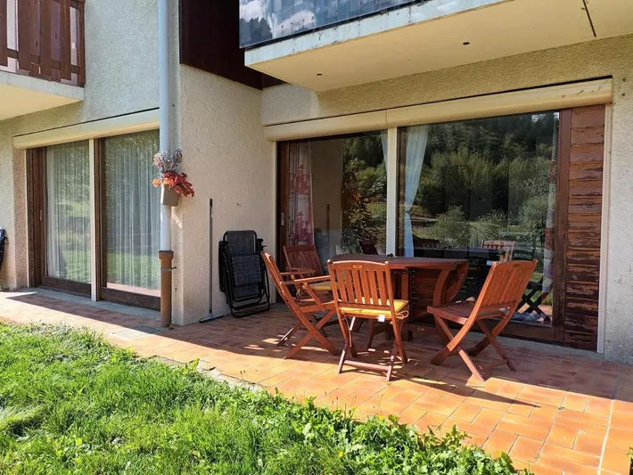Apartamento de vacaciones para 6 personas, con vistas además de terraza y jardín - 1