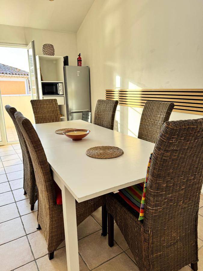 Ferienhaus für 8 Personen, mit Terrasse in Roquefort-des-Corbières