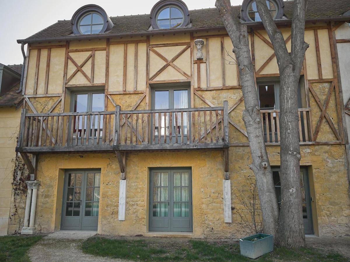 Deluxe Double Room in Rueil-Malmaison, Hauts-de-Seine