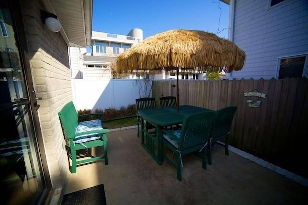 Ganze Wohnung, Gemütliche, hundefreundliche Maisonette am North End, nur einen kurzen Spaziergang vom Strand entfernt! in Virginia Beach