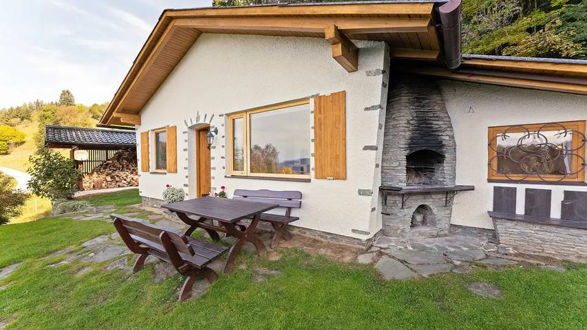 Ferienhaus für 5 Personen, mit Pool und Garten, mit Haustier in Kärnten