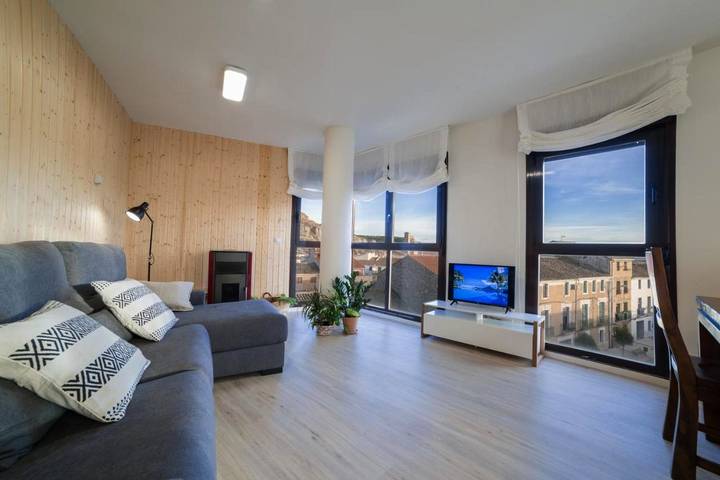 Gîte pour 6 personnes, avec balcon et vue à Arguedas - 2