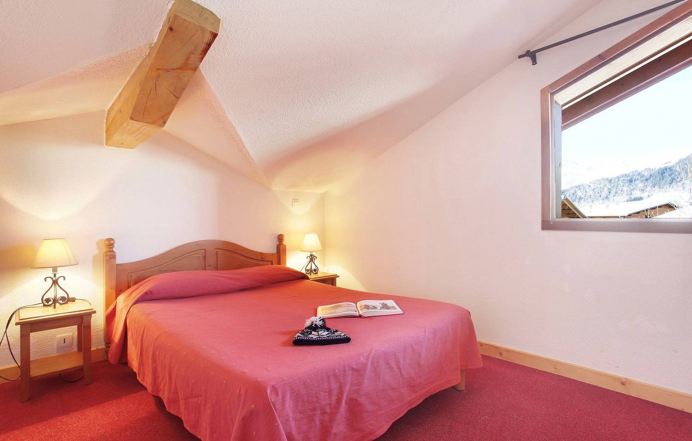 Appartement entier, Appartement de vacances pour 4 personnes avec balcon in Notre-Dame-de-Bellecombe, Région d'Albertville