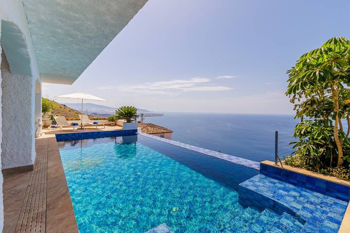 Villa 'Mamma Mia' con piscina privada, terraza privada y Wi-Fi in Salobreña, Cordillera Penibética