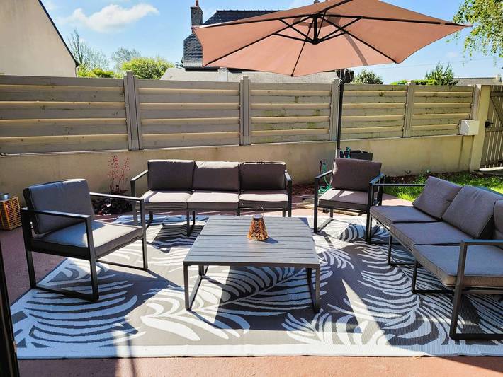 Location de vacances pour 8 personnes, avec terrasse dans Landrellec