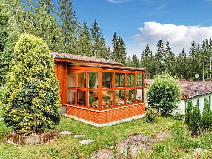 Ferienhaus für 4 Personen, mit Garten und Pool in Sachsen