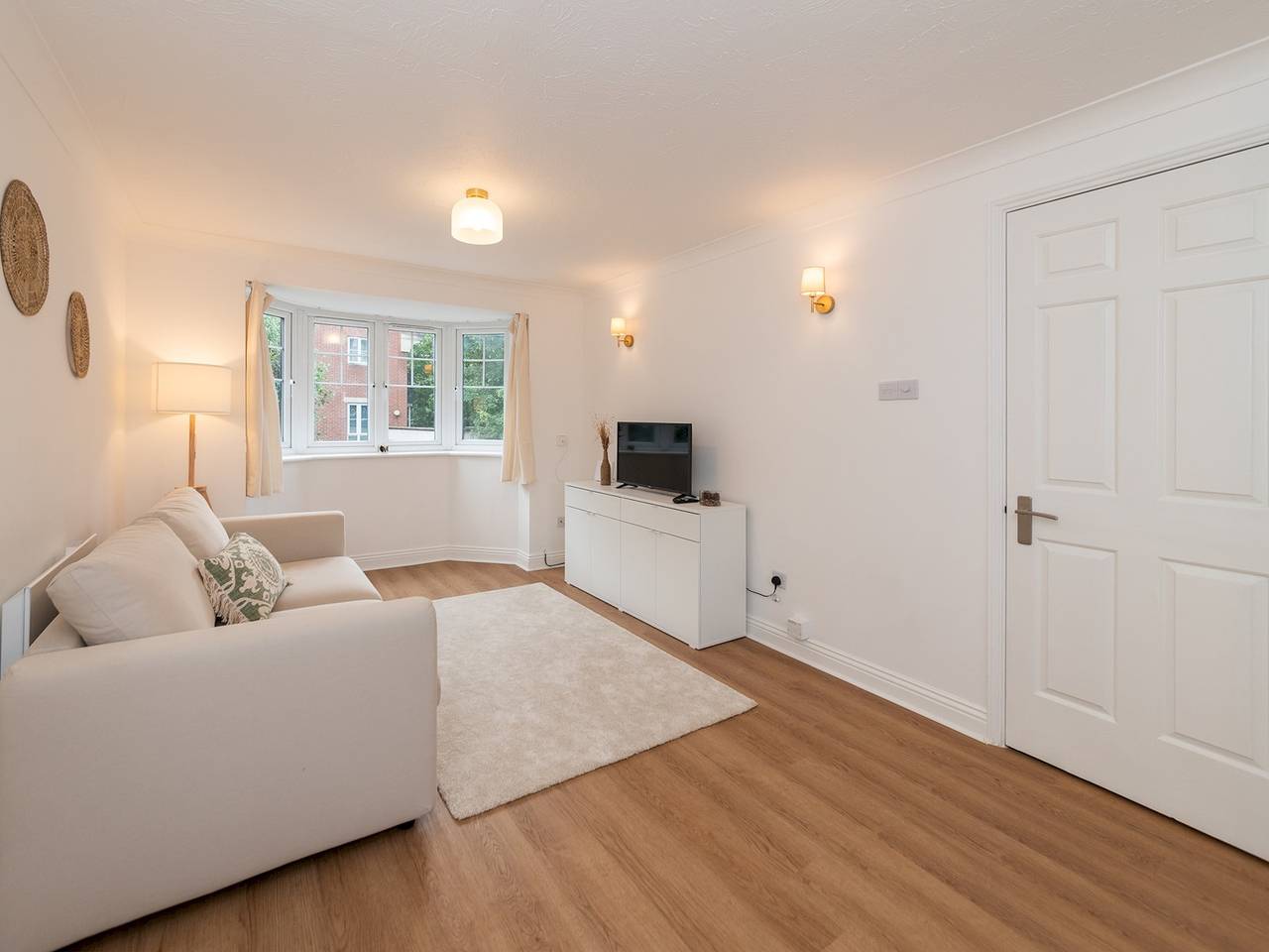 Apartamento entero, Pass the Keys | Cozy Flat Walk to Centre & Station & Free Parking in Reading, Berkshire