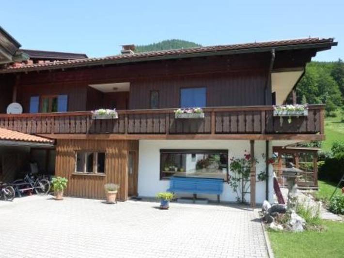 Ferienwohnung für 4 Personen, mit Ausblick und Balkon, kinderfreundlich am Schliersee - 2