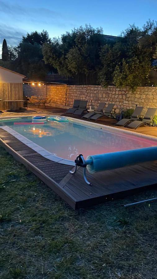 Villa pour 8 personnes, avec Jacuzzi et Terrasse ainsi que Jardin et Piscine à Draguignan