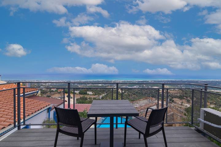Location de vacances pour 6 personnes, avec terrasse et piscine à Réthymnon - 2
