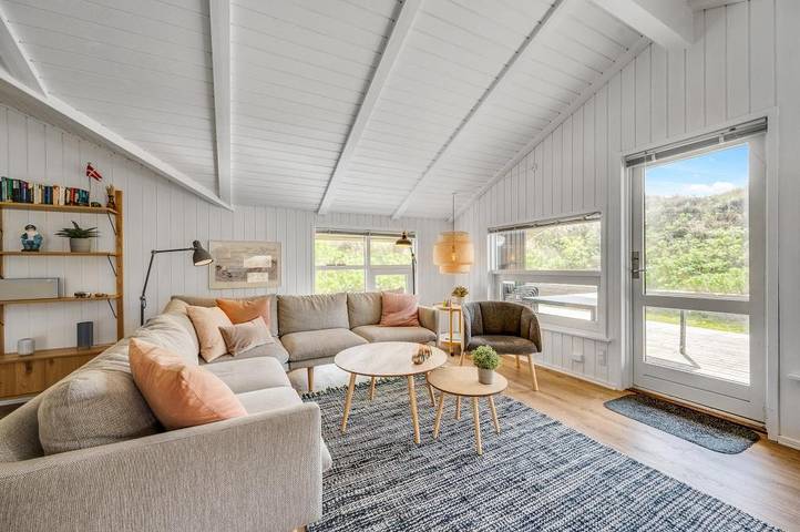 Ferienhaus mit Sauna, Whirlpool und Kamin mitten in den Dünen in Skodbjerge, Hvide Sande