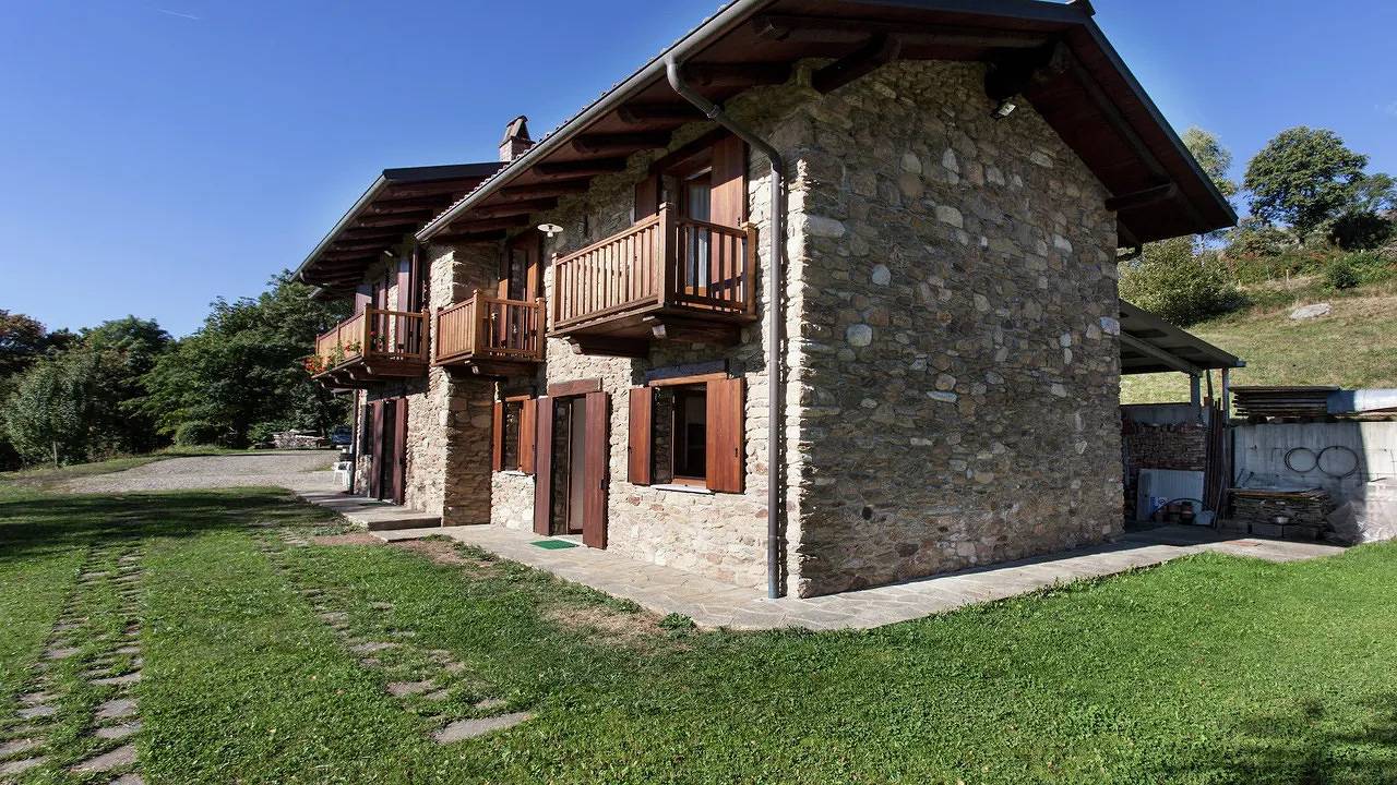 Ganze Ferienwohnung, Ferienwohnung für 4 Personen (95 m²) in Netro in Netro, Walliser Alpen