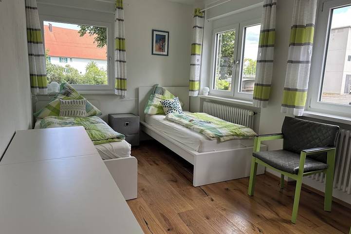Ganze Wohnung, Große Ferienwohnung an der Donau – Alb, Oberschwaben & Bodensee ! in Scheer, Region Bodensee-Oberschwaben
