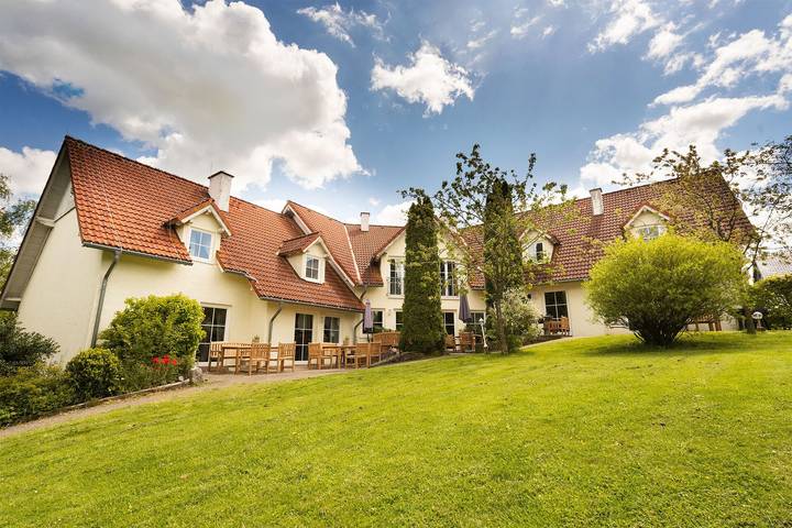 Ferienhof Homann Sauerland – Lh 8 mit Gemeinschaftsterrasse und Wlan in Nehden, Brilon