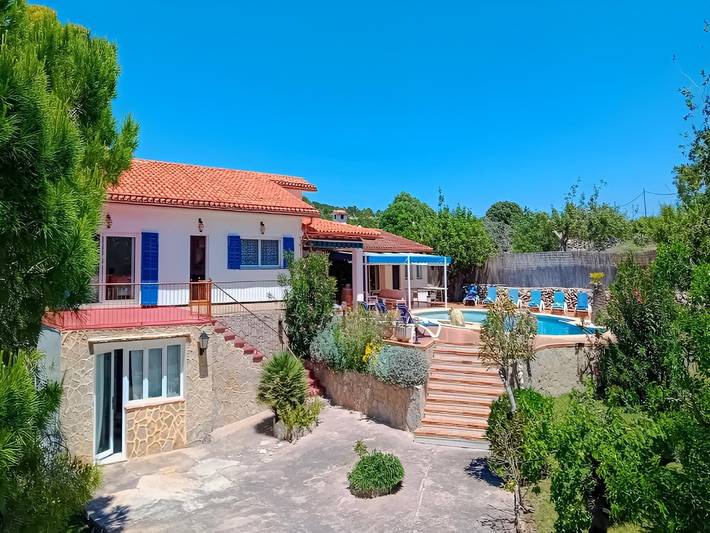 Ferienhaus für 9 Personen, mit Pool und Terrasse sowie Garten, mit Haustier in Cala Murada