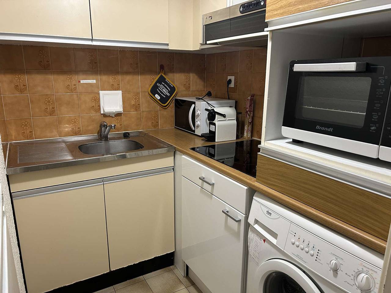 Appartement entier, Appartement T3 avec terrasse et garage proche mer – Saint-Raphaël in Saint-Raphaël, Massif de l'Esterel