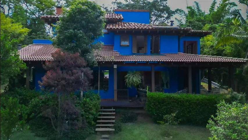 Casas e apartamentos de temporada para 10 pessoas, com jacuzzi e piscina e ainda jardim and balcão em Carapicuíba