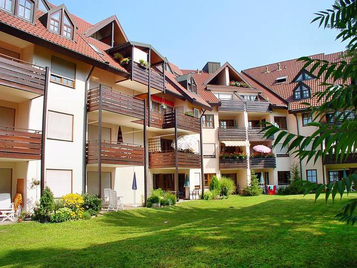 Ferienwohnung für 3 Personen, mit Balkon und Terrasse sowie Garten und Ausblick in Bad Krozingen - 3