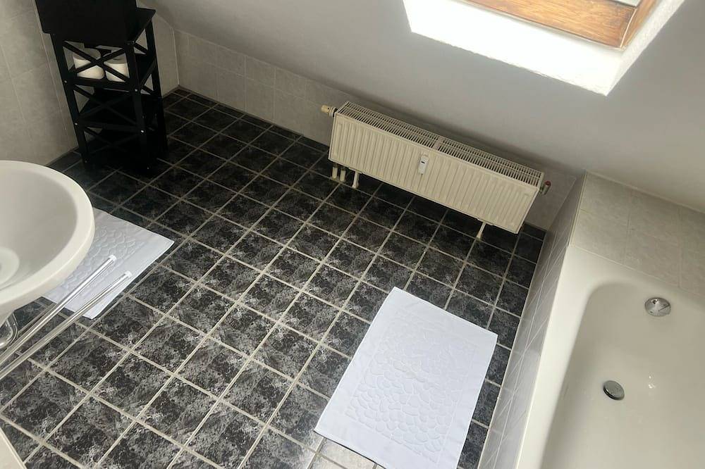 Ganze Wohnung, Gemütliche Ferienwohnung (65qm) für 2 Personen in Pleinfeld, Fränkisches Seenland