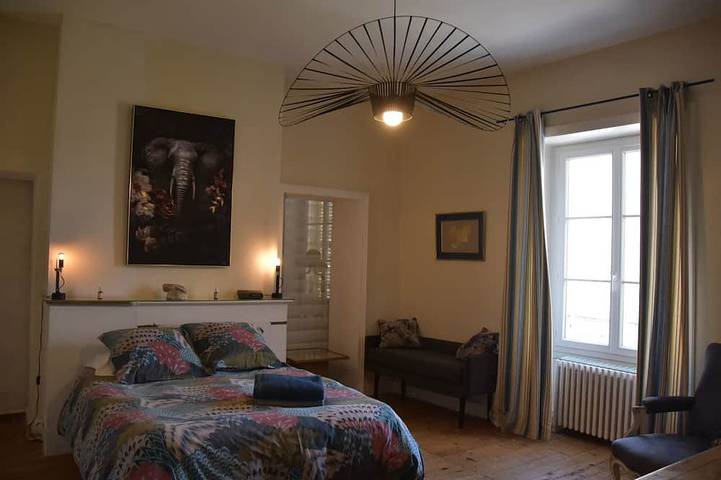 Location de vacances pour 14 personnes, avec jardin et jacuzzi, animaux acceptés à Pouancé - 2