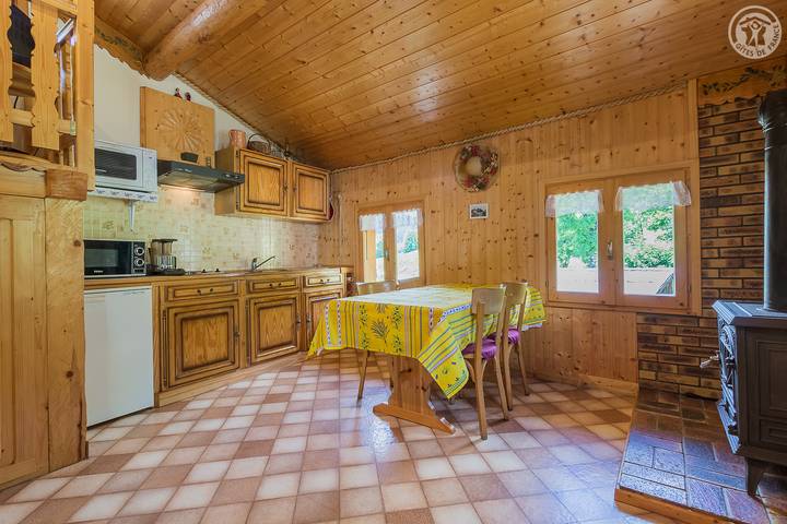 Gîte pour 4 personnes, avec jardin dans Les Trois Vallées - 4
