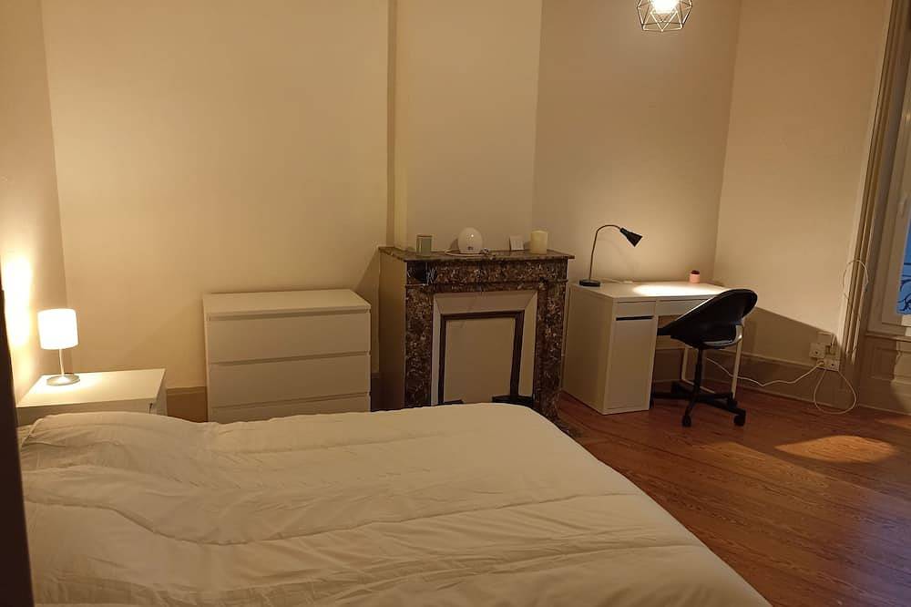 Appartement entier, Appartement Cosy situé dans la Loire, à 1H de Lyon, Clermont-Ferrand et Vichy in Le Coteau, Région de Roanne
