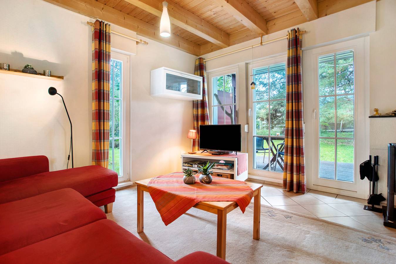 Ferienhaus 'Am Hünengrab' mit gemeinsamer Terrasse in Lütow, Usedomer Norden