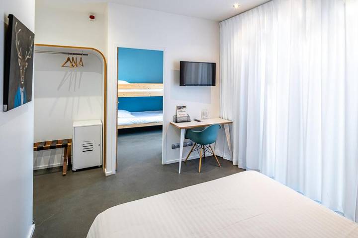 Hôtel pour 4 personnes, avec piscine et terrasse, animaux acceptés à Le Barp - 3