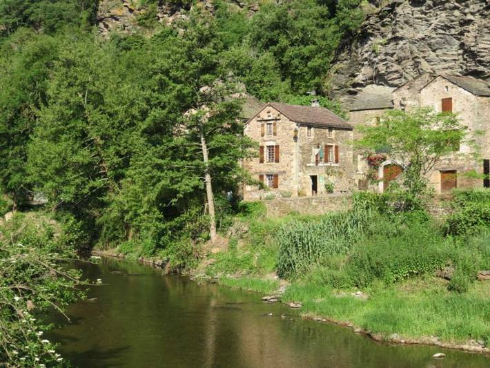 Gîte pour 5 personnes, avec Terrasse et Jardin