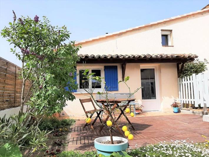 Location de vacances pour 2 personnes, avec jardin et piscine à Génissac - 4