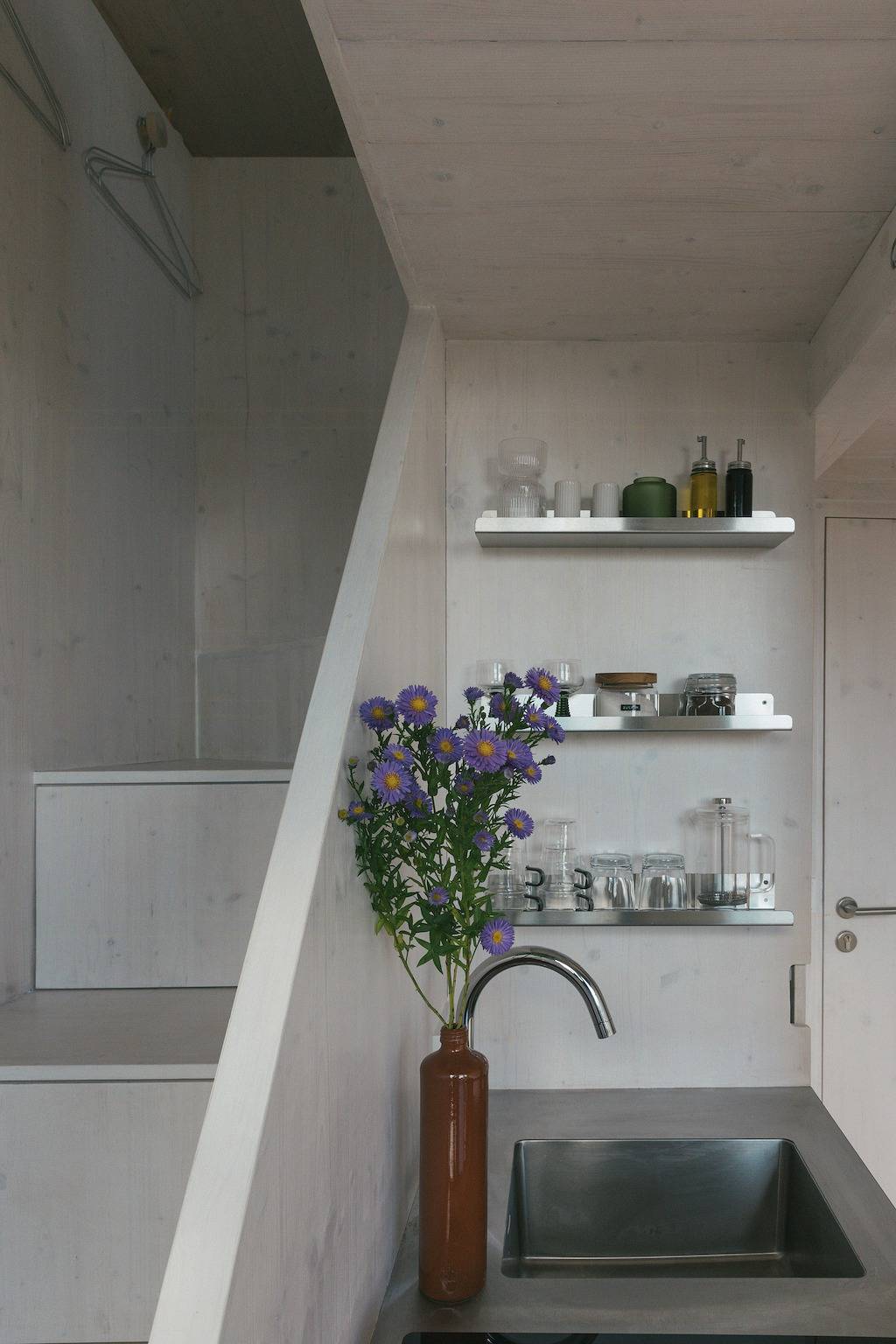 Ganze Wohnung, Studio mit Balkon am Mühlenberg Werder in Plötzin, Werder