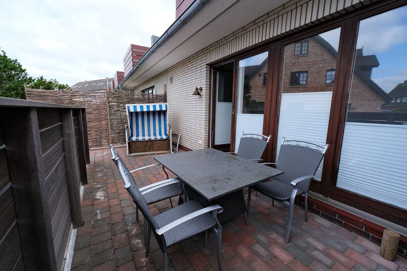 Ganze Wohnung, 2-Zimmer-Erdgeschosswohnung im Hoernem Hüs, strandnah mit Sonnenterrasse in Hörnum, Sylt