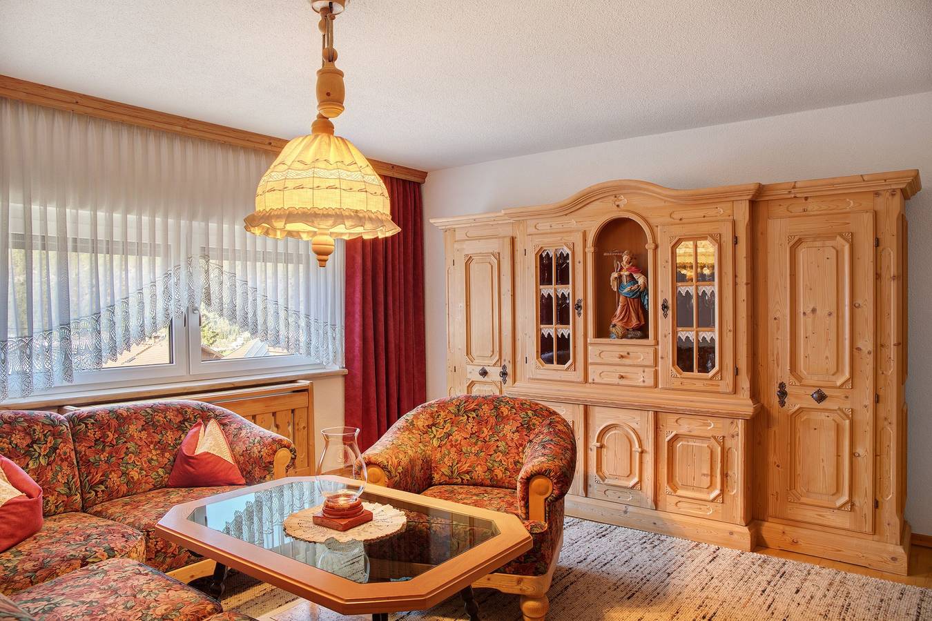 Ganze Wohnung, Ferienwohnung "Hof Almfrieden" in Dormitz mit Blick auf die Alpen in Nassereith, Bezirk Imst