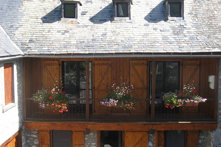 Location de vacances pour 7 personnes, avec Balcon et Jardin à Cadéac