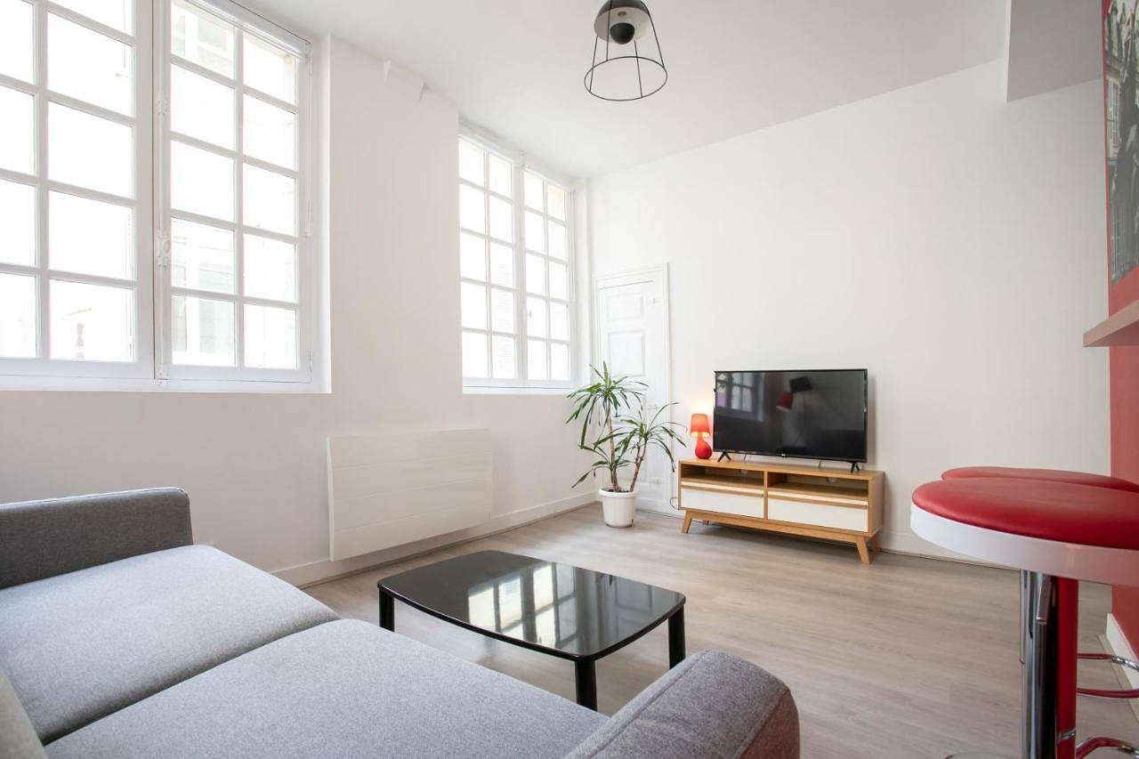 Appartement entier, Corps et graphi(qu)es in Périgueux, Périgord Blanc