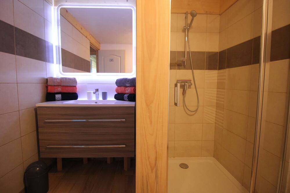 Ganze Wohnung, \"Le Croq'neige\" cosy T3 in the heart of the resort, 50 metres from the chairlift in Bernex, Thonon-les-Bains und Umgebung